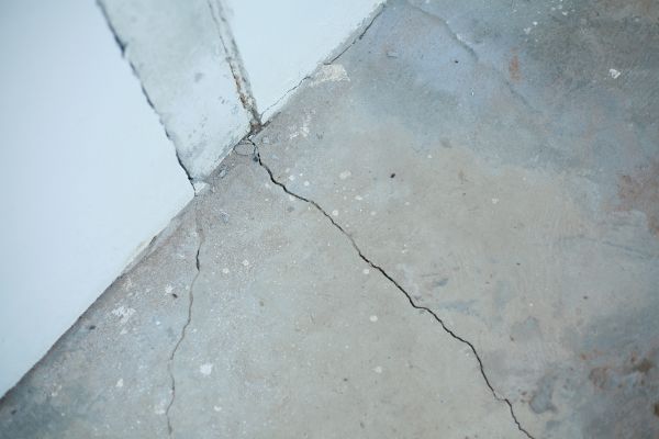 Cost of Garage Crack Repair in Lenoir City